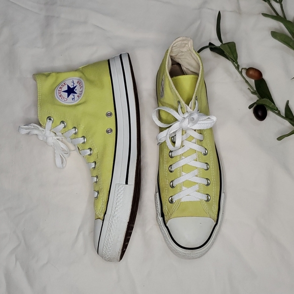 Converse lime green hi cut chuck taylor
